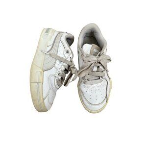 Puma White Low-Top Sneakers Size 4.5